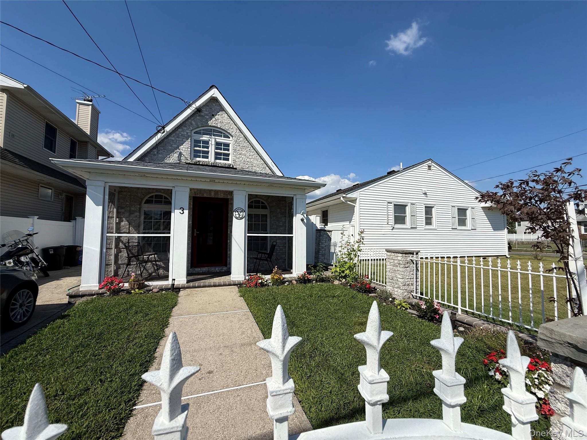 3 Desoto Road Property Photo 1