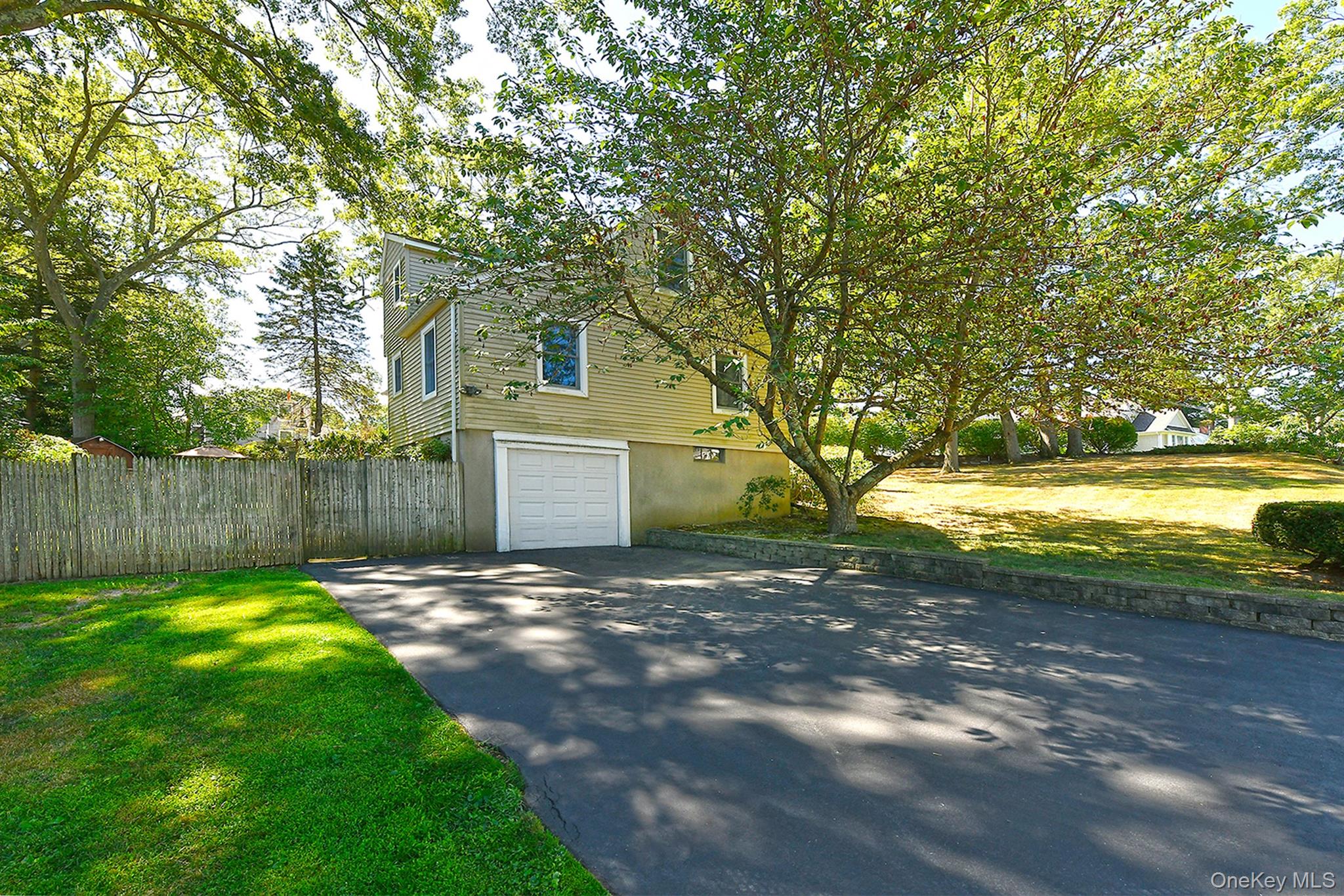 121 Van Buren Drive Property Photo 24