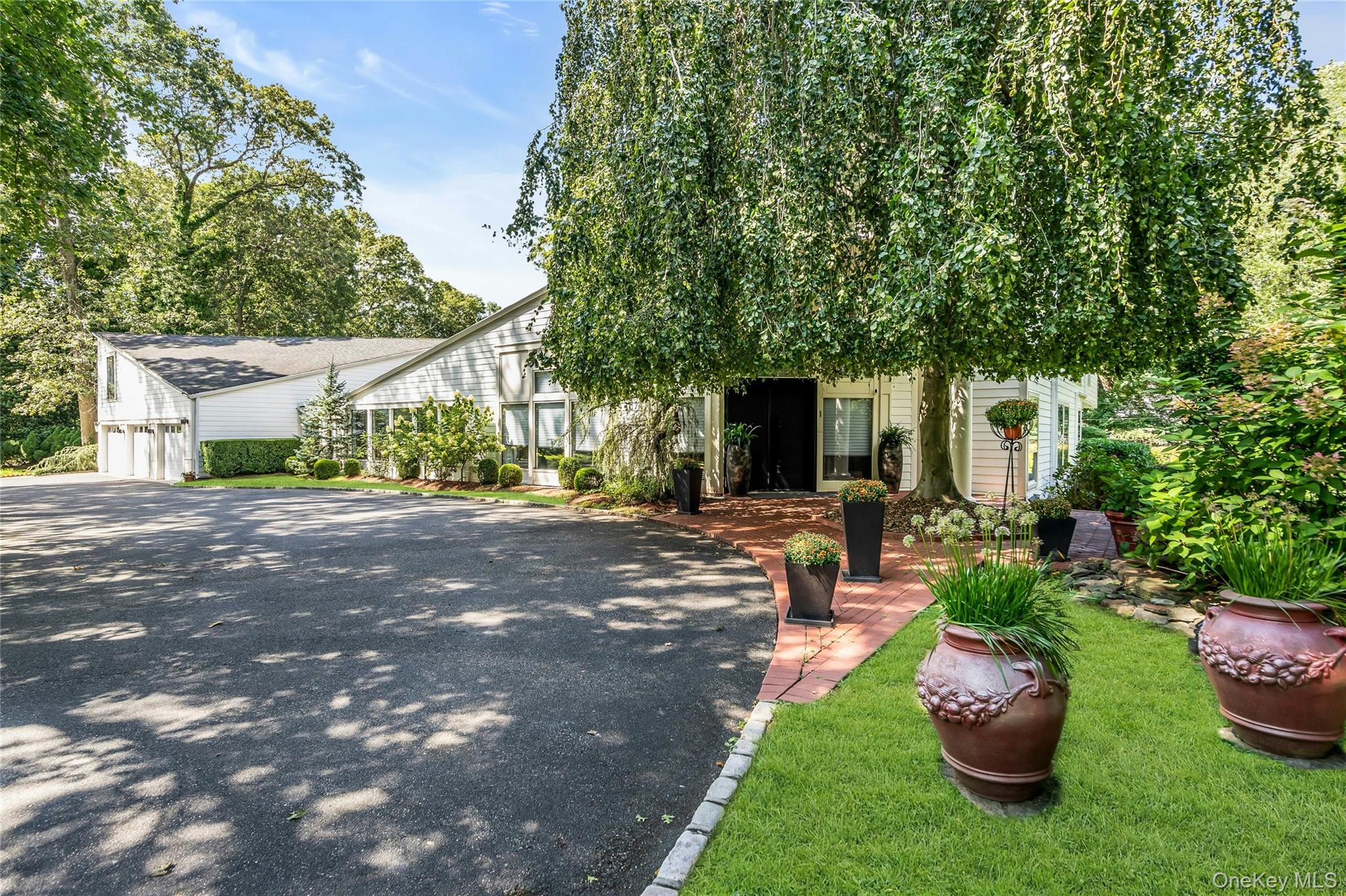 5 Carol Lane Property Photo 1