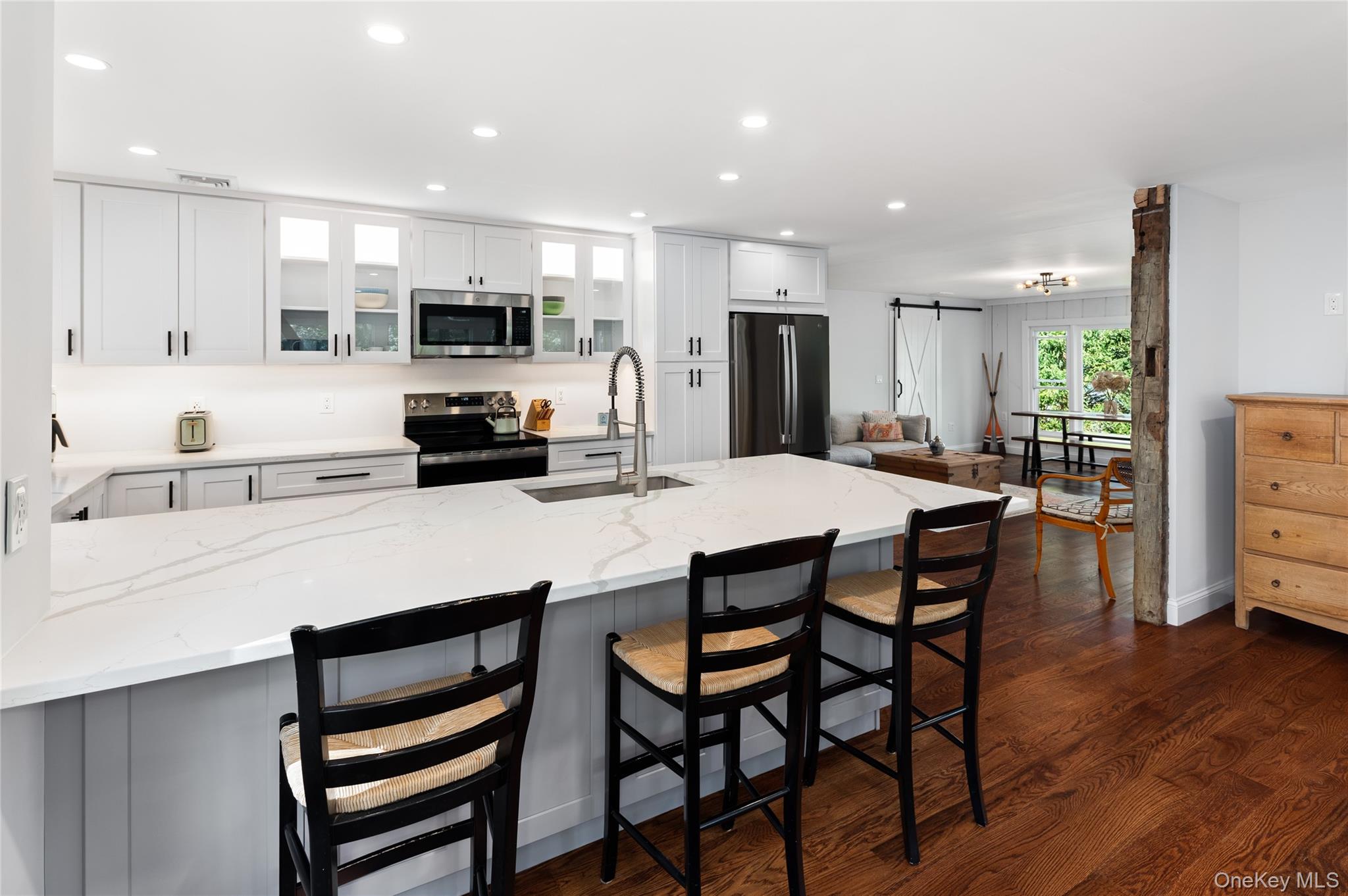 9 S Shore Drive Property Photo 7