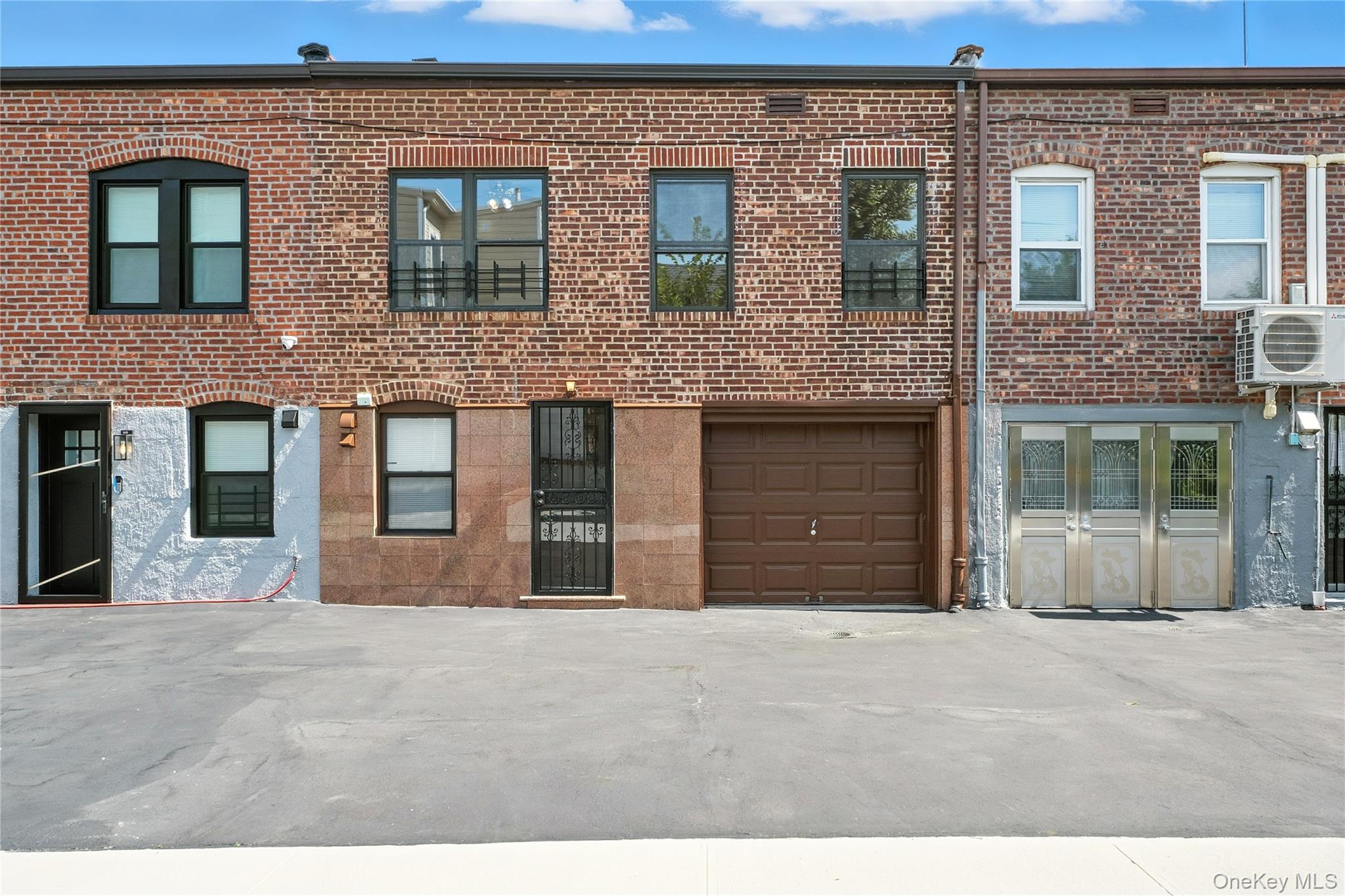 5958 69th Place Property Photo 3