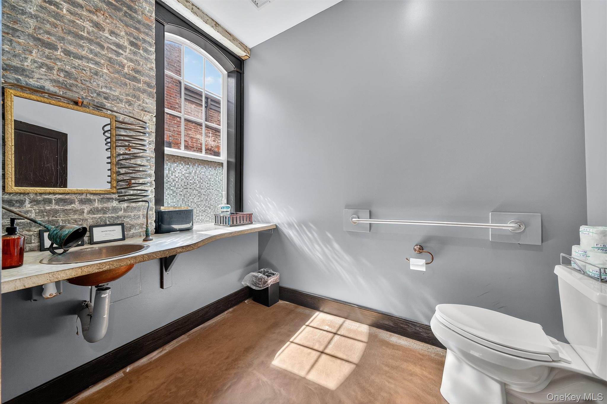 22 Cottage Street Property Photo 10