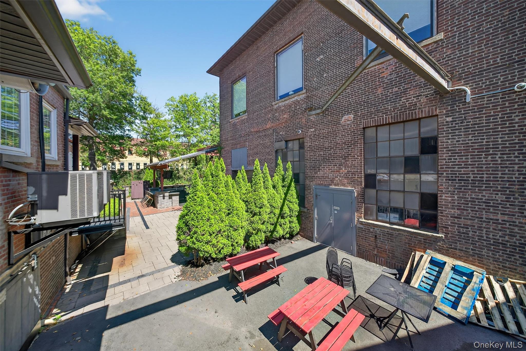 22 Cottage Street Property Photo 16