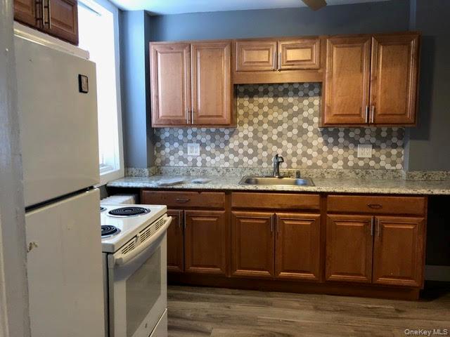 158 6th Street Property Photo 3