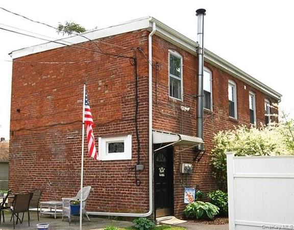 158 6th Street Property Photo 12