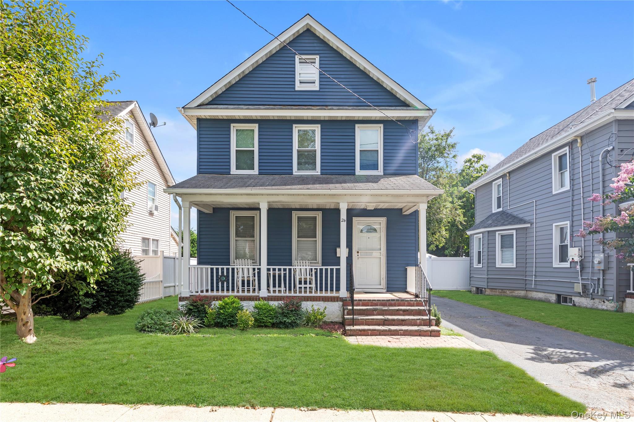 24 Walnut Street Property Photo 1
