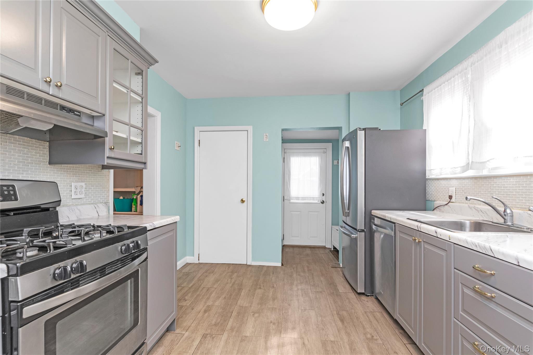 24 Walnut Street Property Photo 3