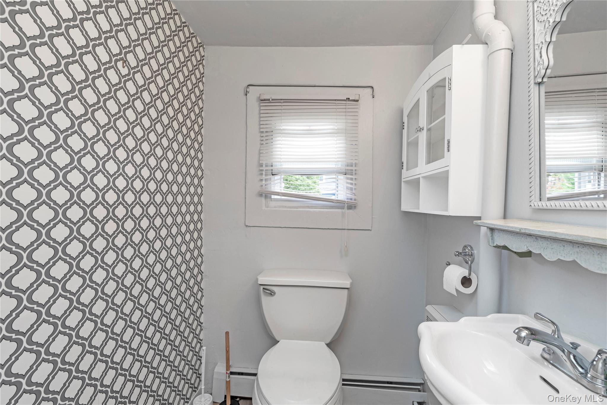 24 Walnut Street Property Photo 9