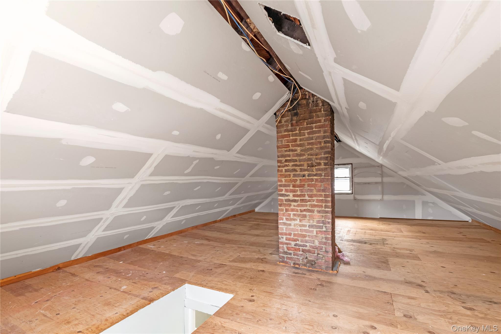 24 Walnut Street Property Photo 14