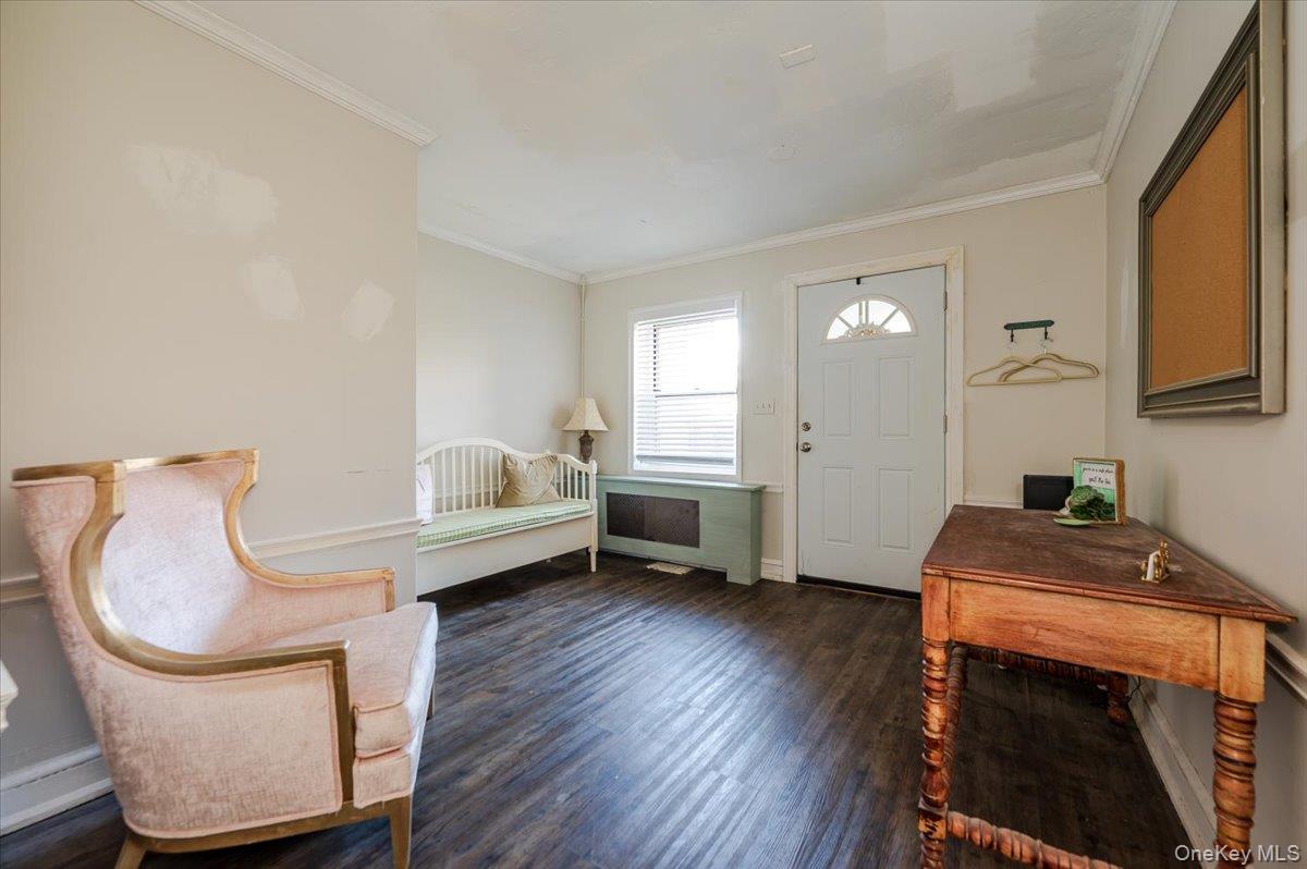 23 S Village Avenue Property Photo 4