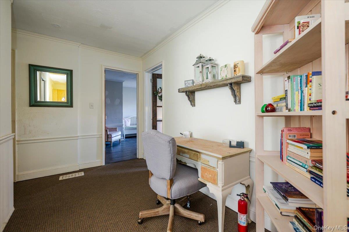 23 S Village Avenue Property Photo 6