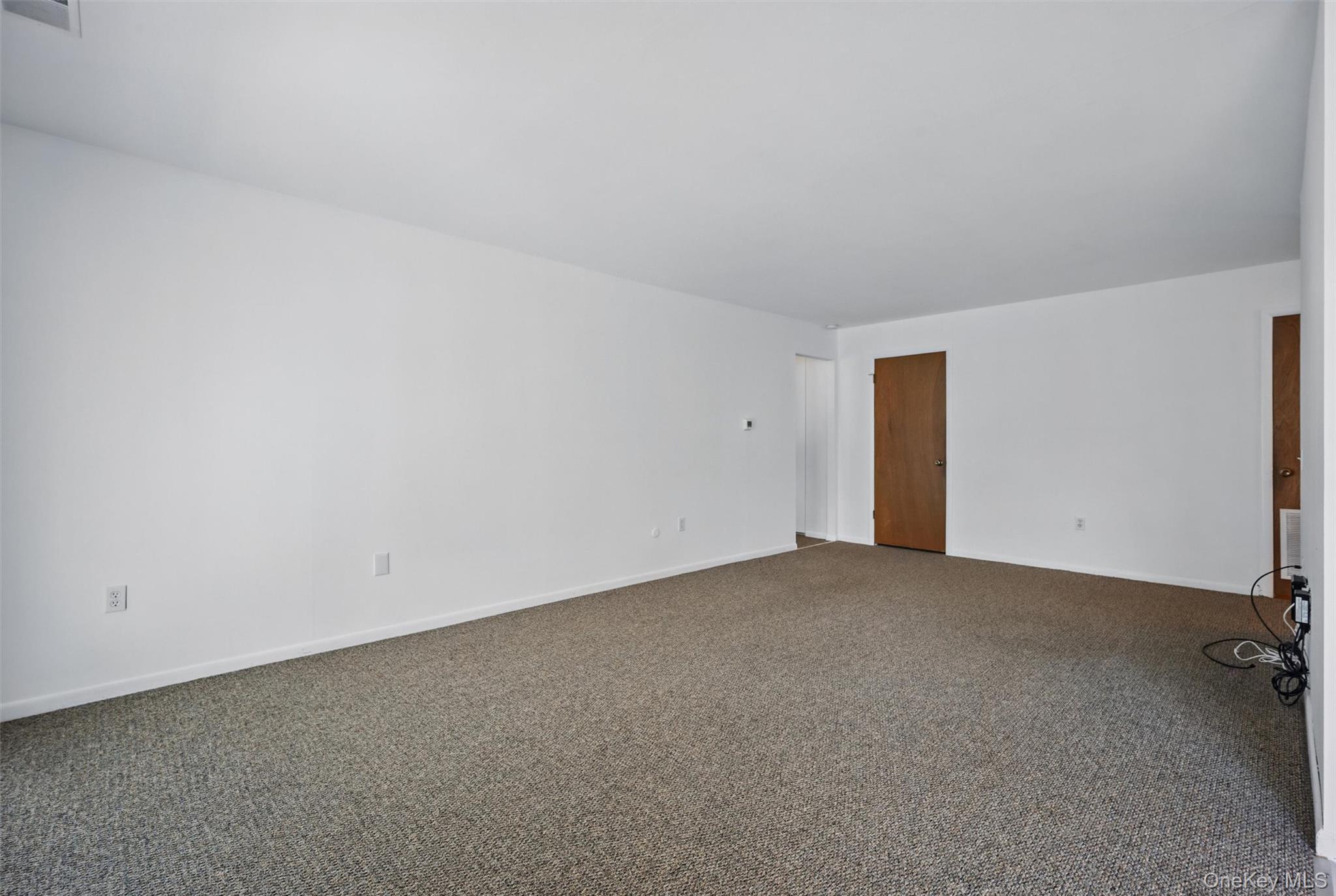 201 Commons Way Unit E Property Photo 7