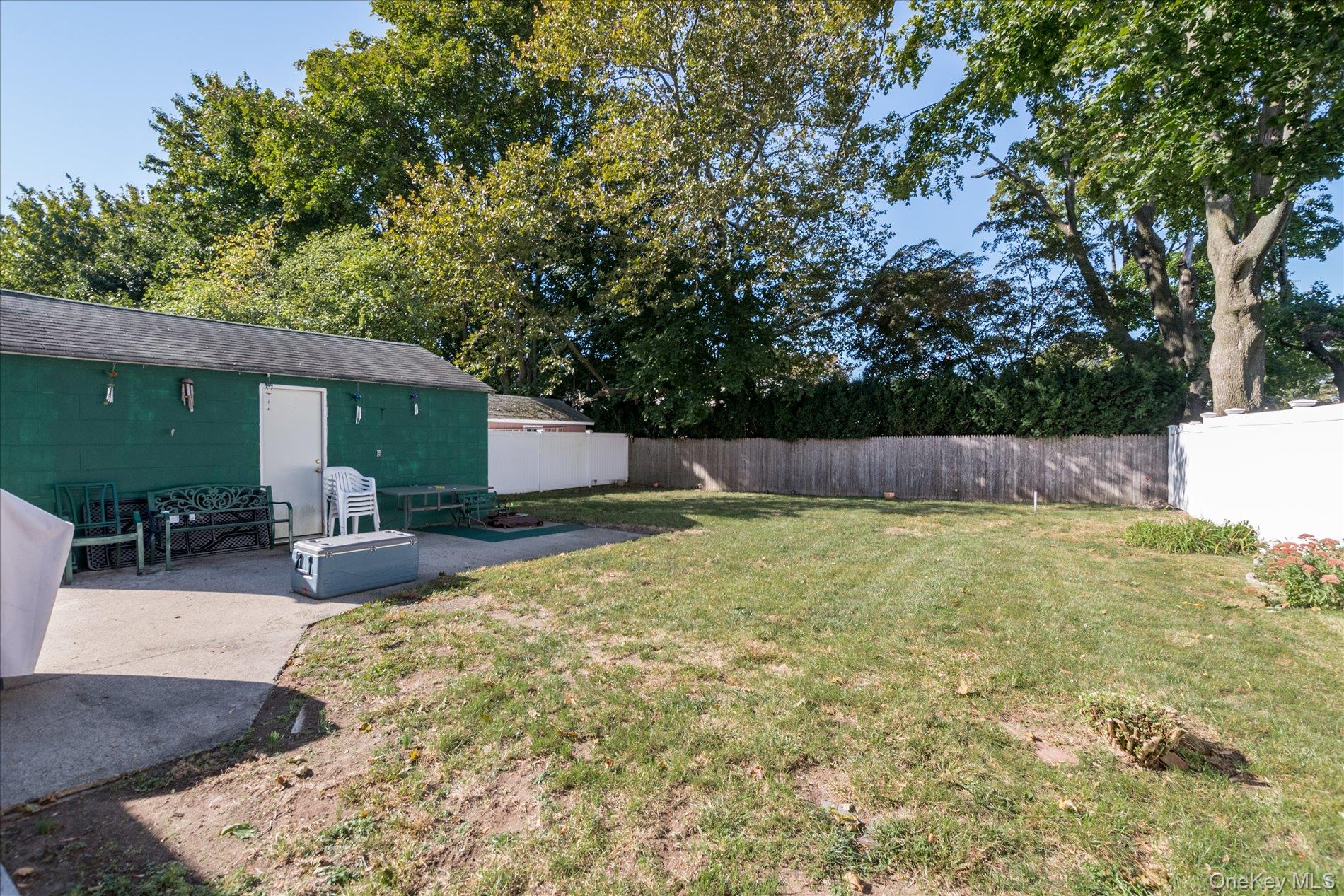 472 Emerson Street Property Photo 19