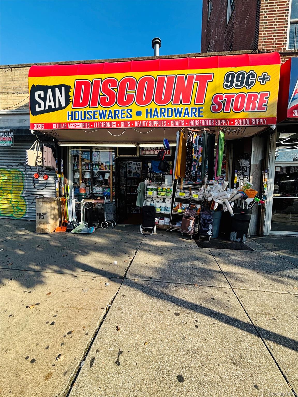 3036 Buhre Ave Property Photo 1