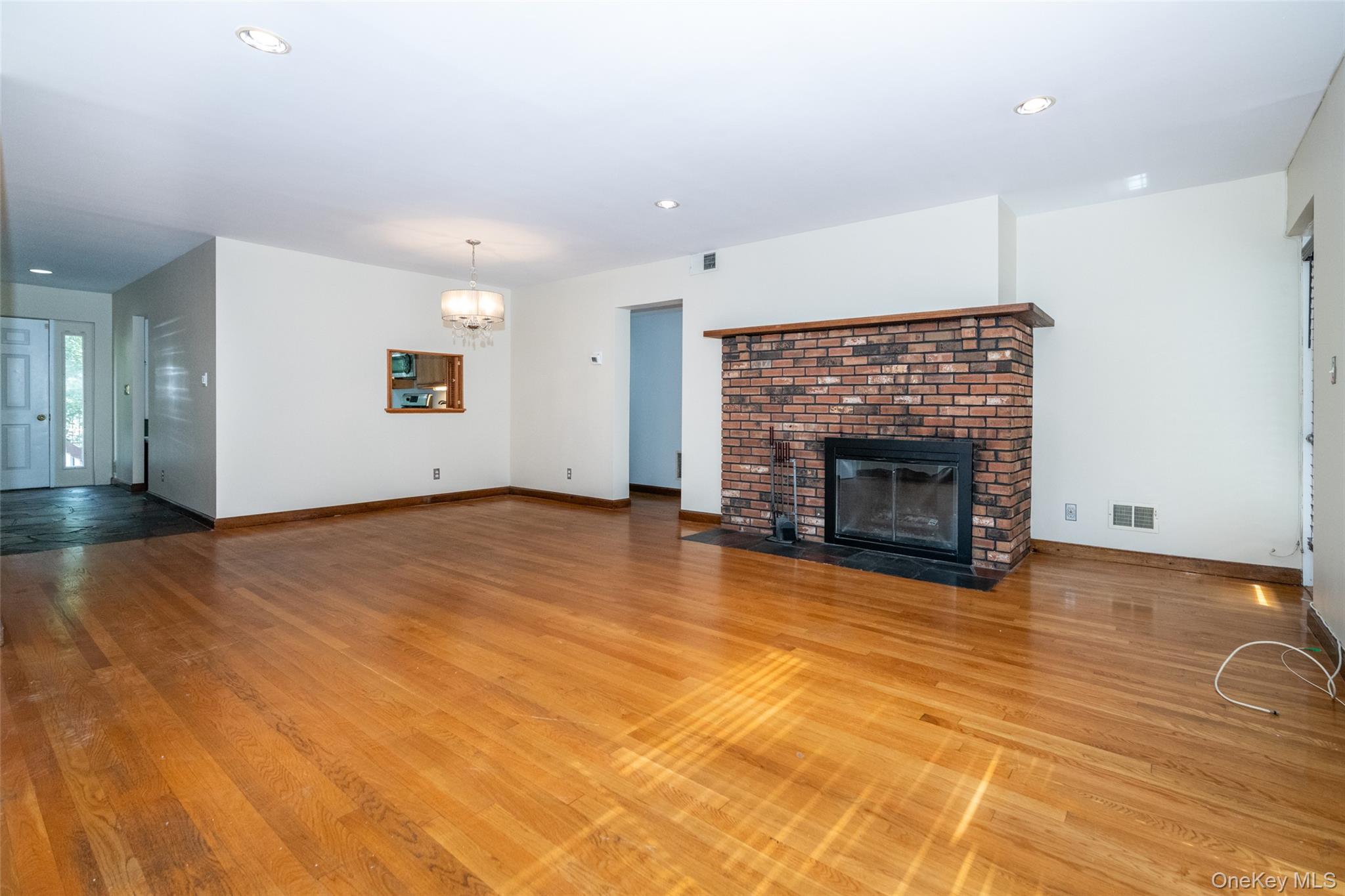 18 Windward Lane 17 Property Photo 12