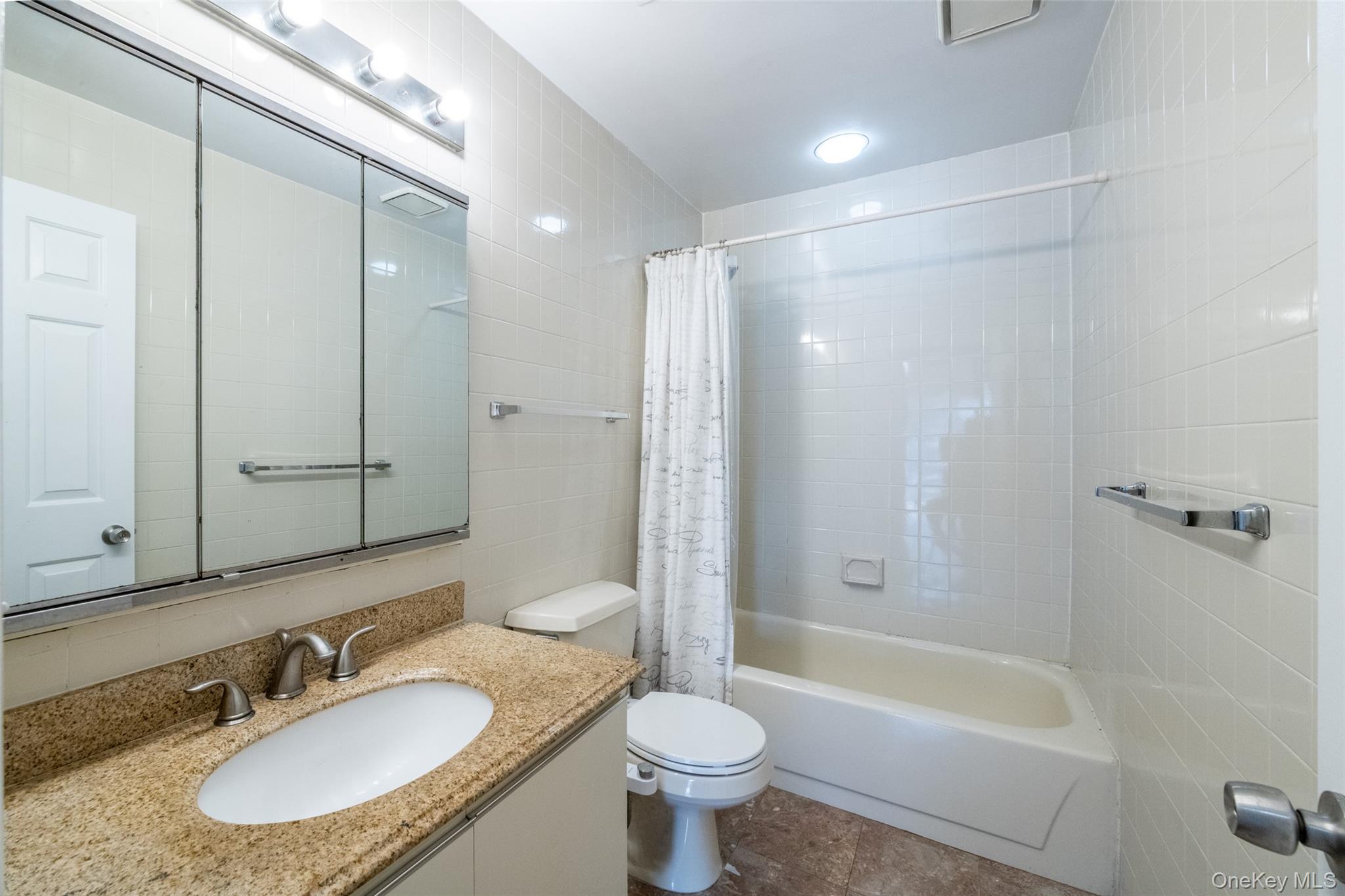 18 Windward Lane 17 Property Photo 22