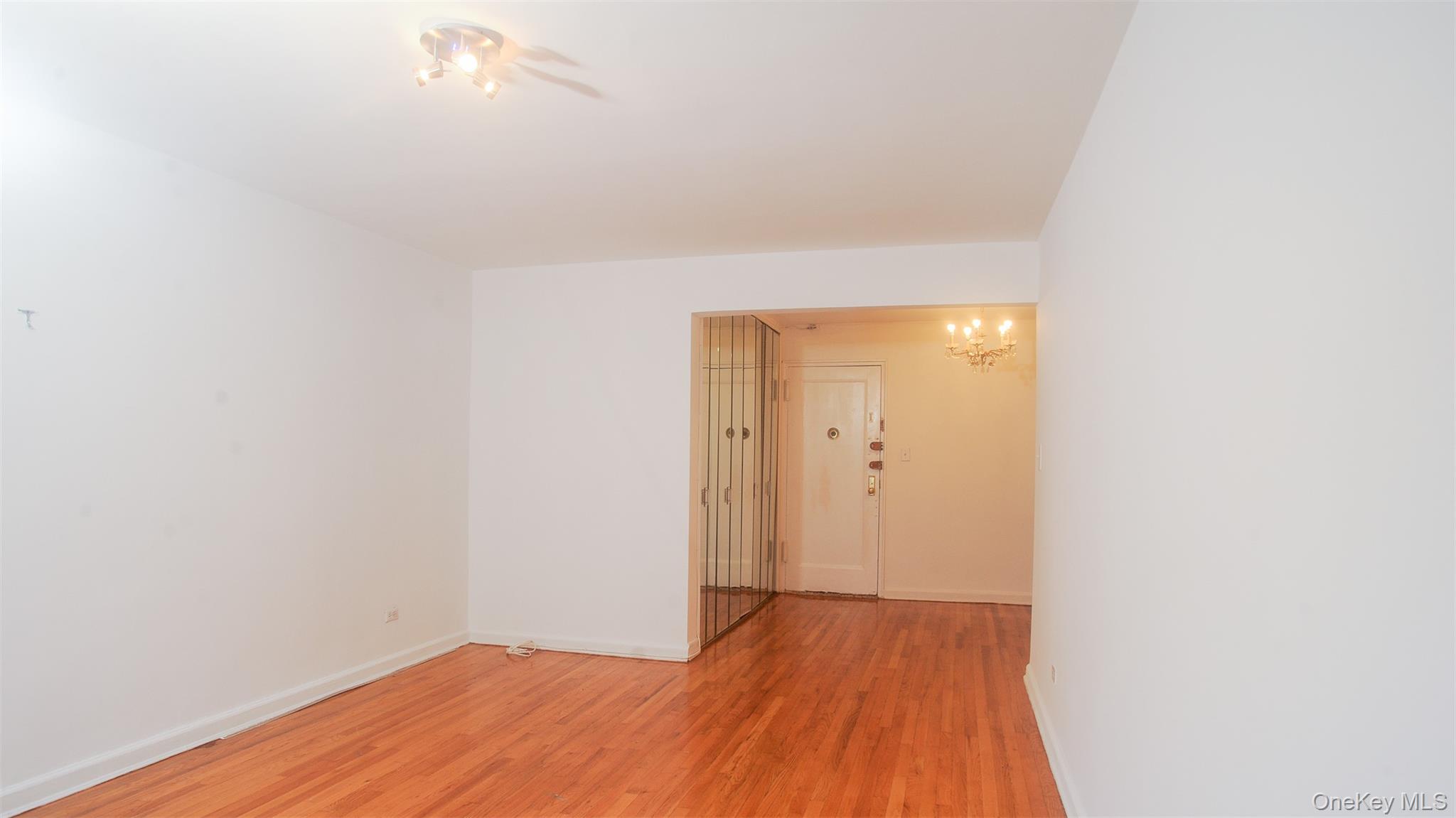 3727 86th Street 4g Property Photo 5