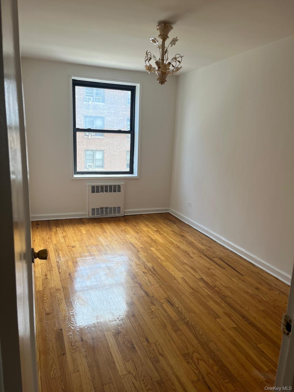 3727 86th Street 4g Property Photo 18