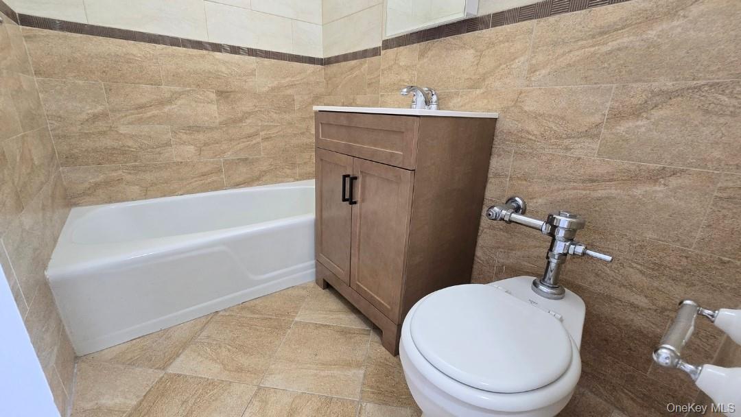 175-20 Wexford Terrace 3s Property Photo 10