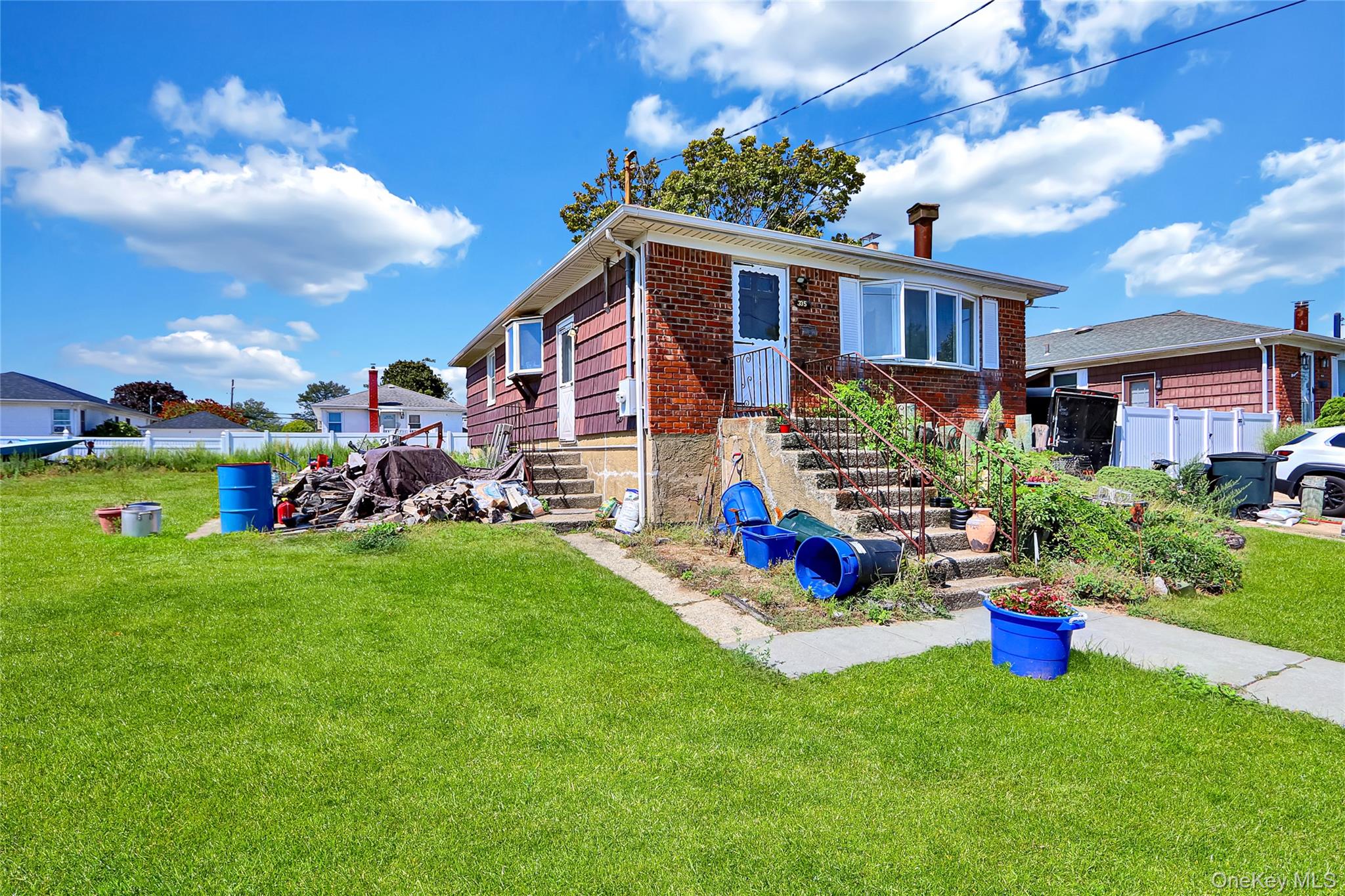 3354 Murdock Avenue Property Photo 2