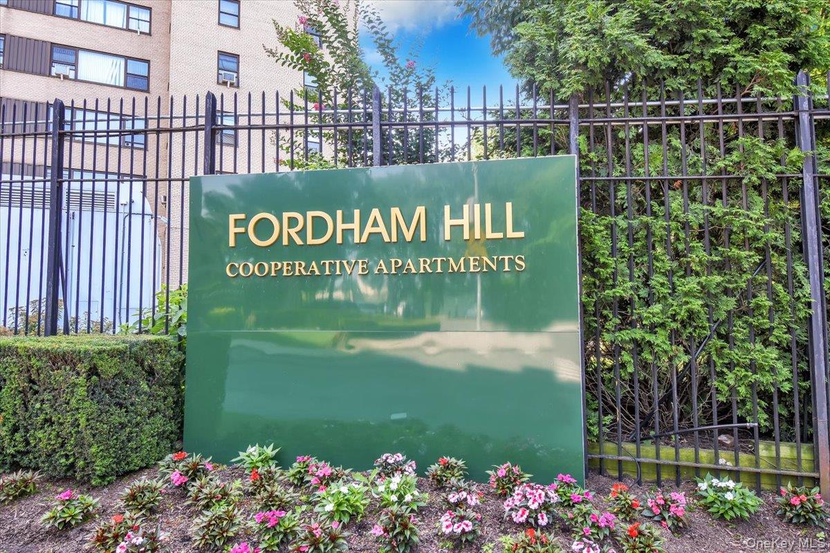 4 Fordham Hill Oval 16c Property Photo 1