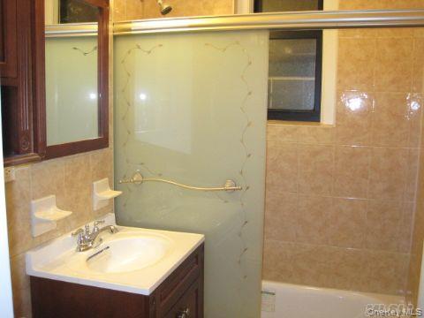 4333 48th Street 1a Property Photo 8