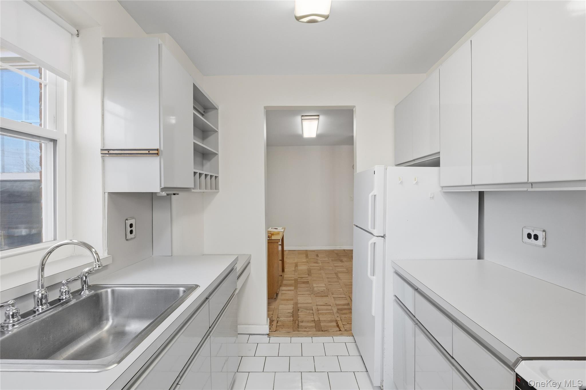 240 Central Avenue 2f Property Photo 16