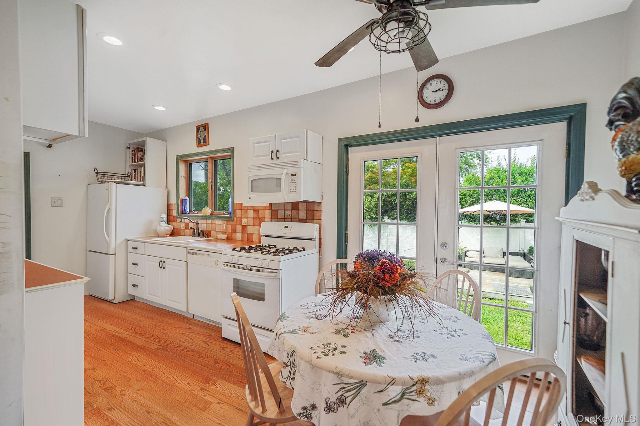 25 Patchogue Street Property Photo 8