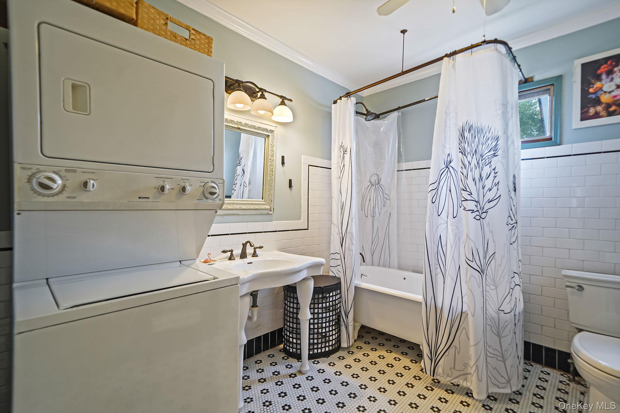 25 Patchogue Street Property Photo 16