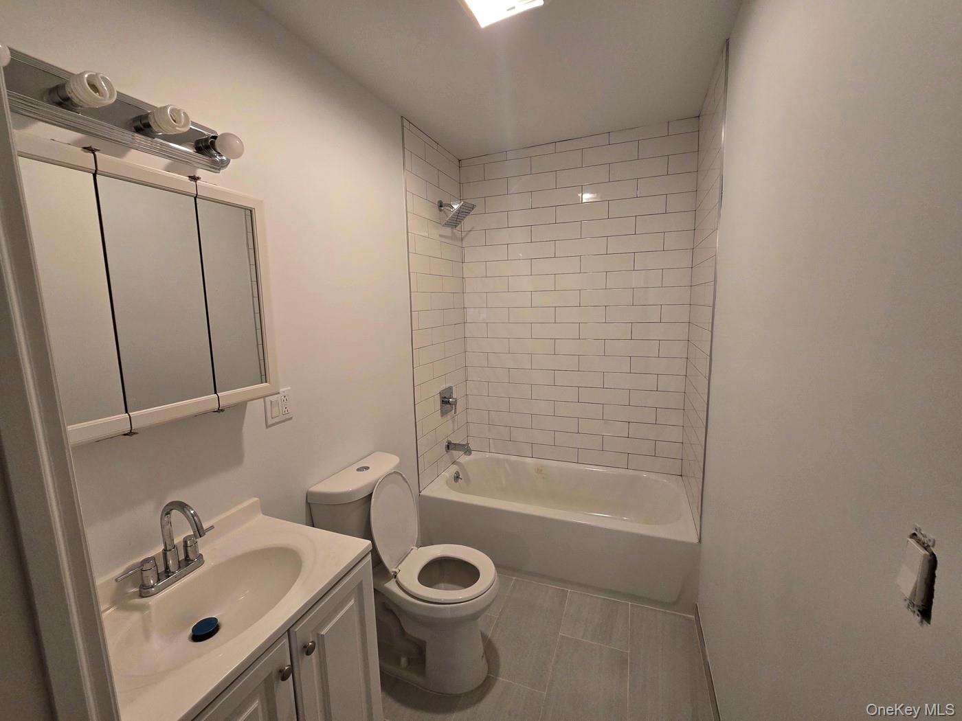 92-14 95th Avenue Property Photo 13
