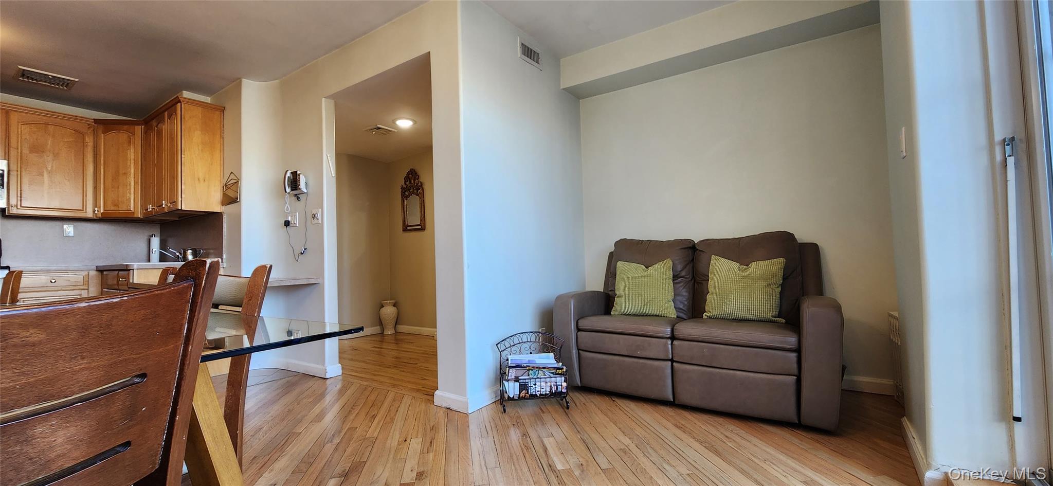 274 Wallabout Street 7b Property Photo 6