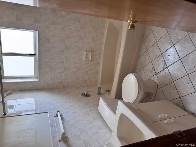 1264 Hobart Avenue Property Photo 6