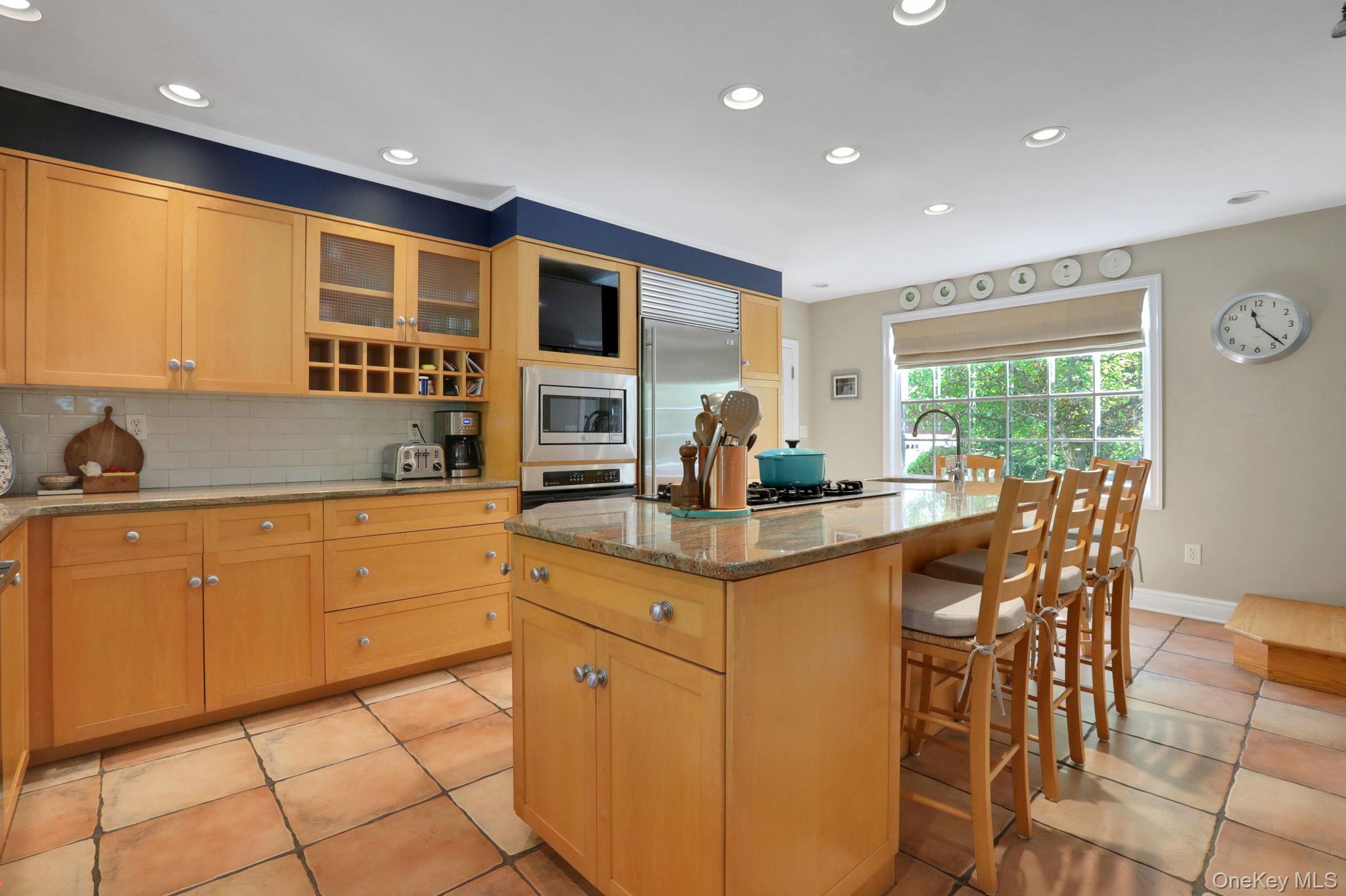 10 Roe Avenue Property Photo 9