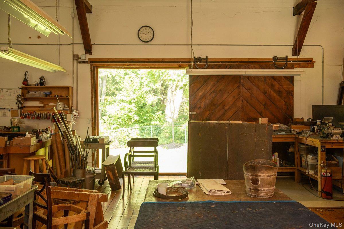 33 Maple Avenue Property Photo 12