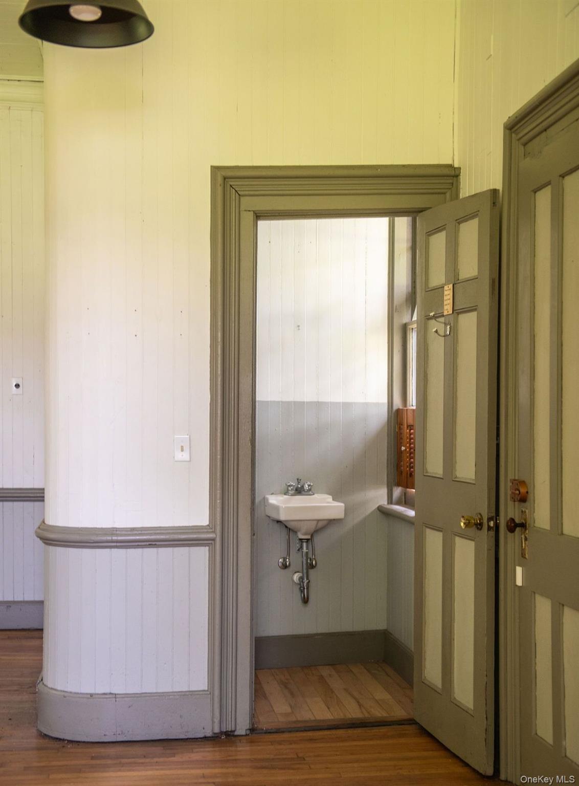 33 Maple Avenue Property Photo 17