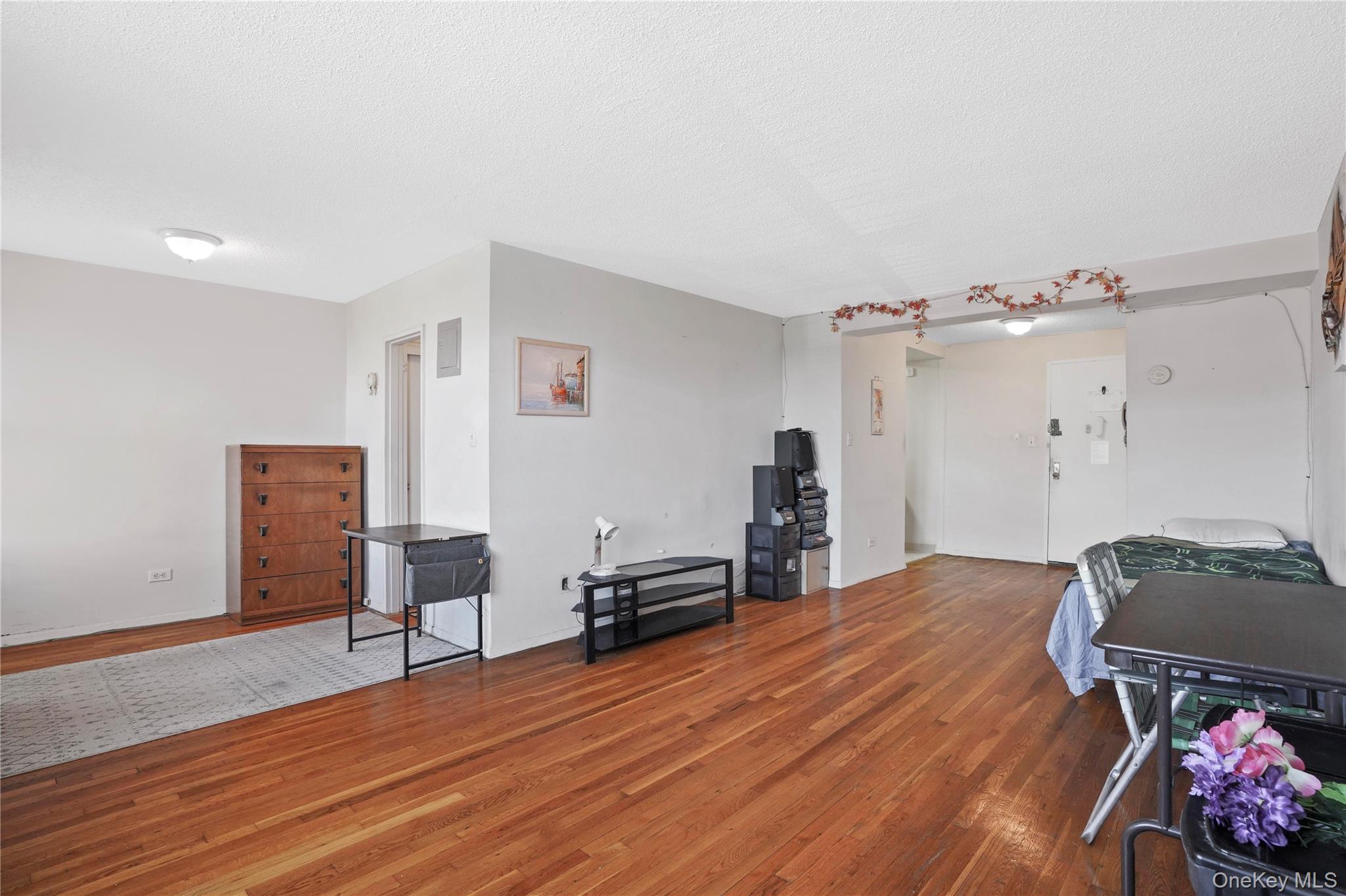84-20 153rd Avenue 5H Property Photo 1