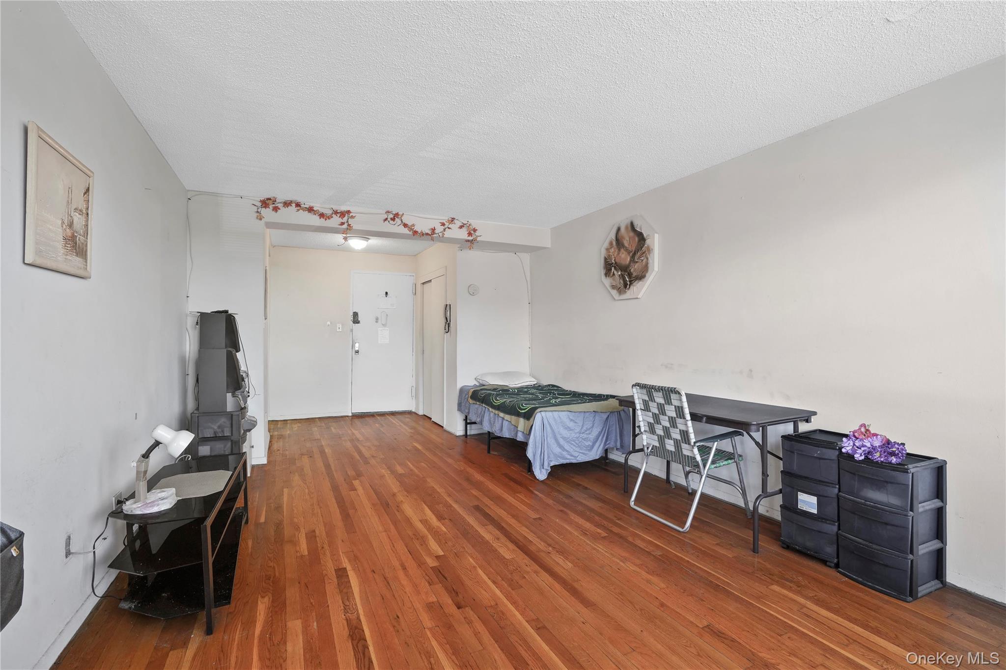 84-20 153rd Avenue 5h Property Photo 2