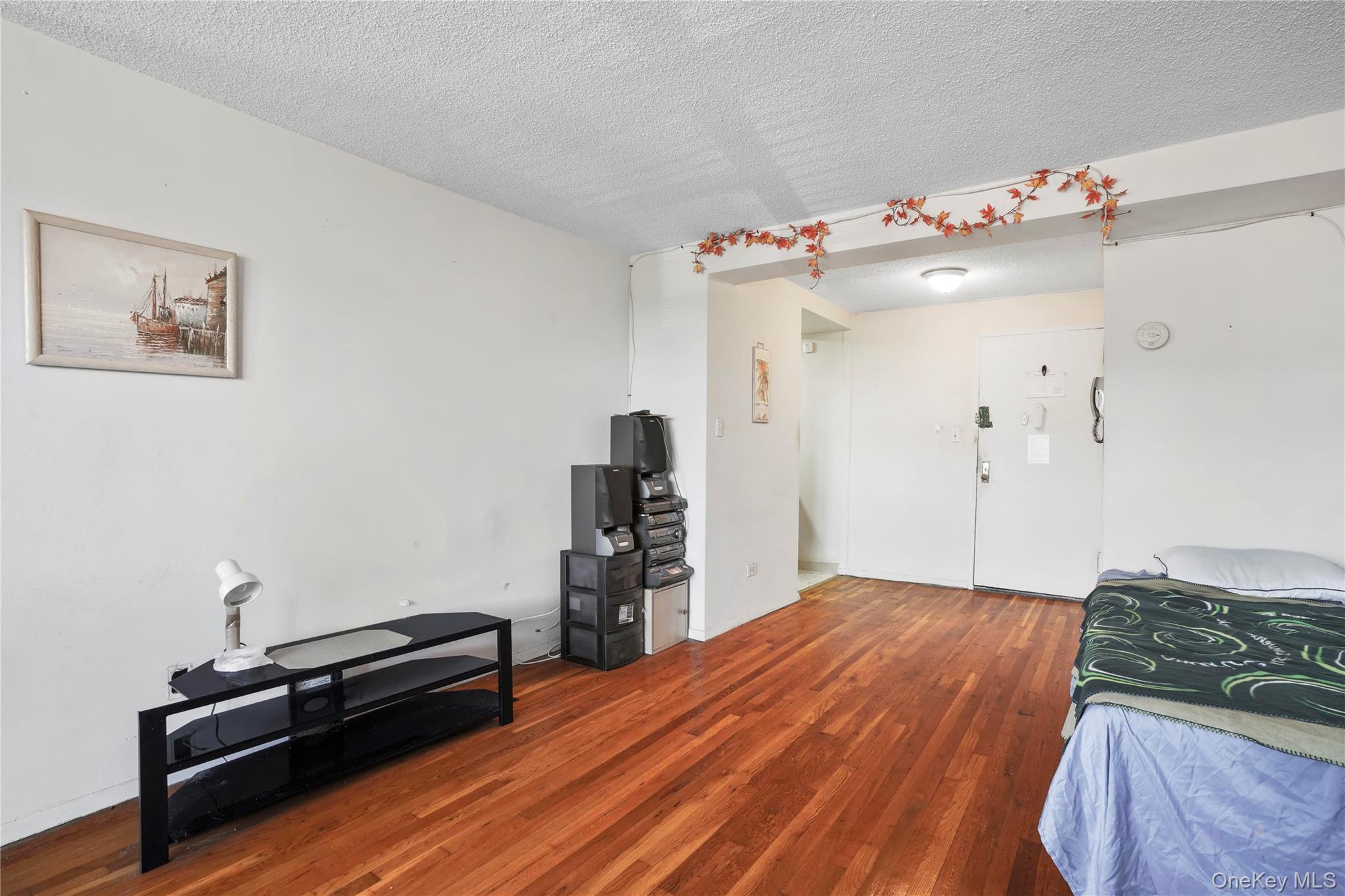 84-20 153rd Avenue 5h Property Photo 3
