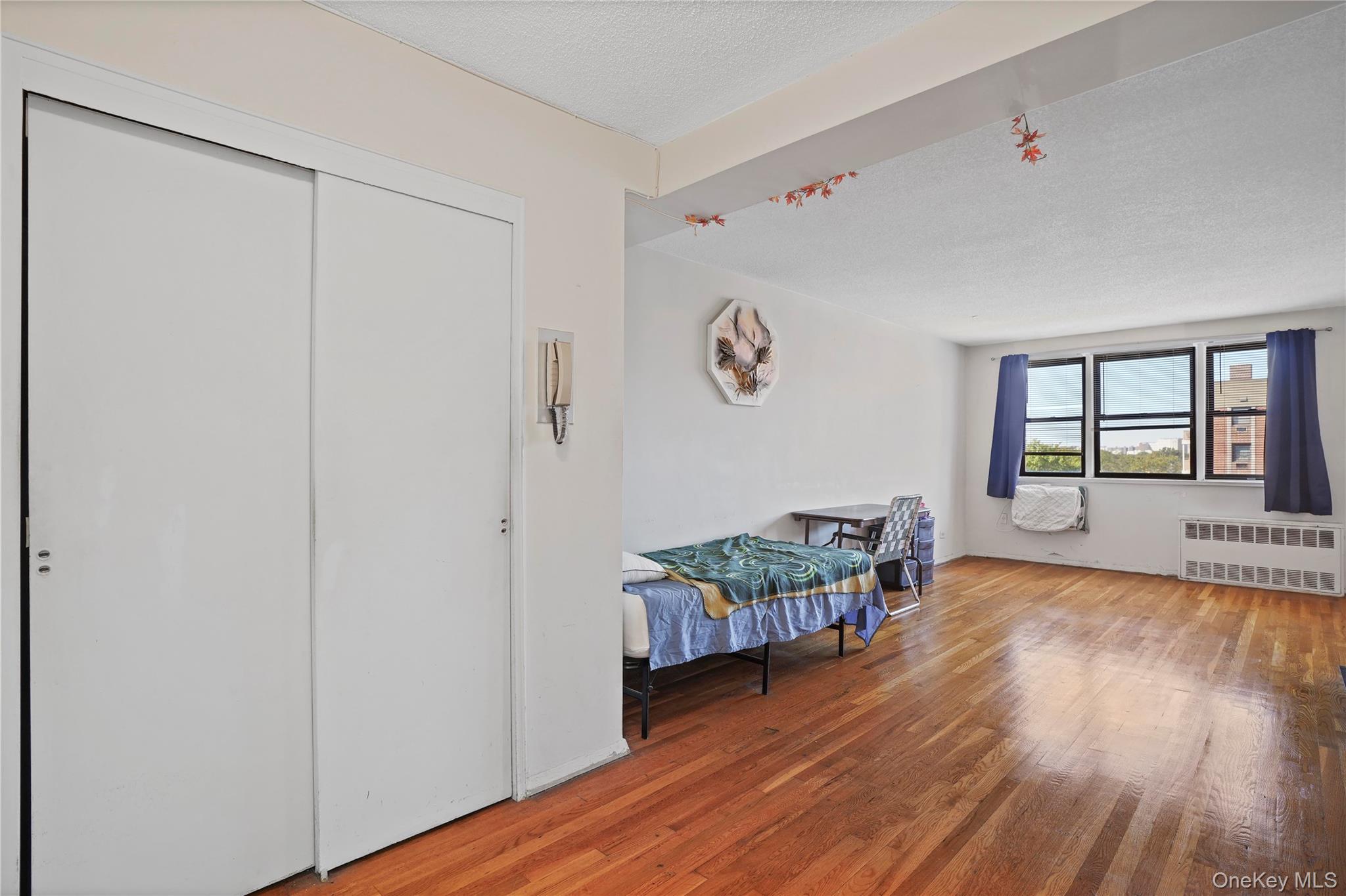 84-20 153rd Avenue 5h Property Photo 6