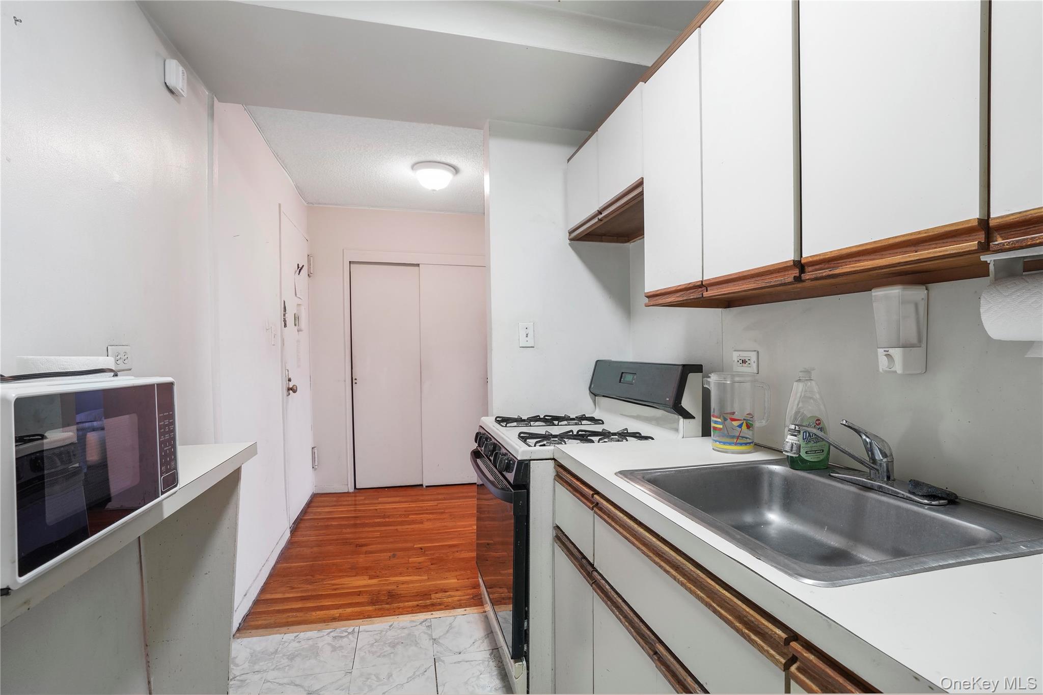 84-20 153rd Avenue 5h Property Photo 13