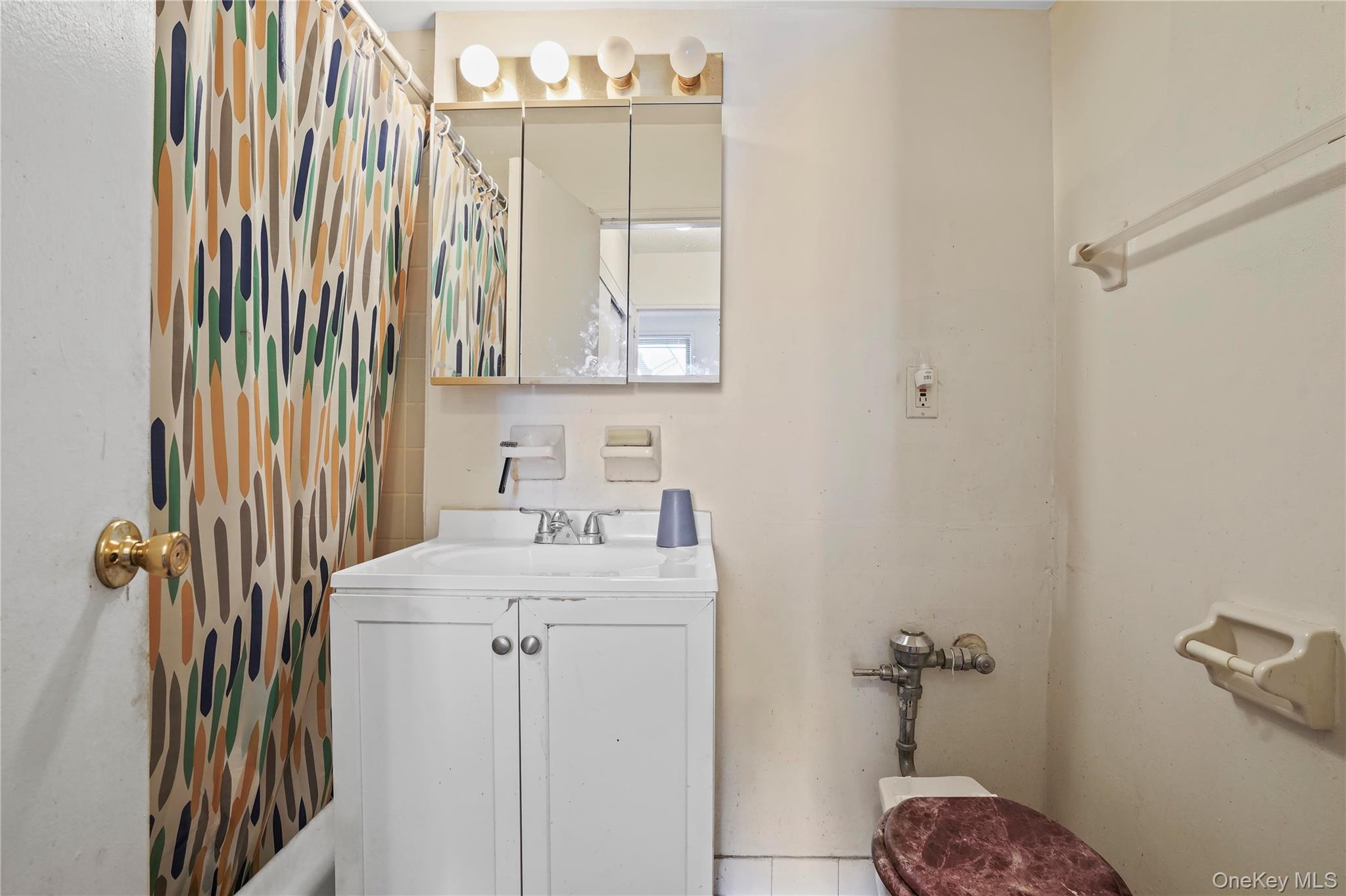 84-20 153rd Avenue 5h Property Photo 16
