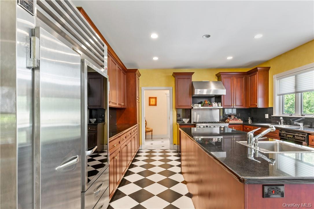 6 Love Lane Property Photo 14