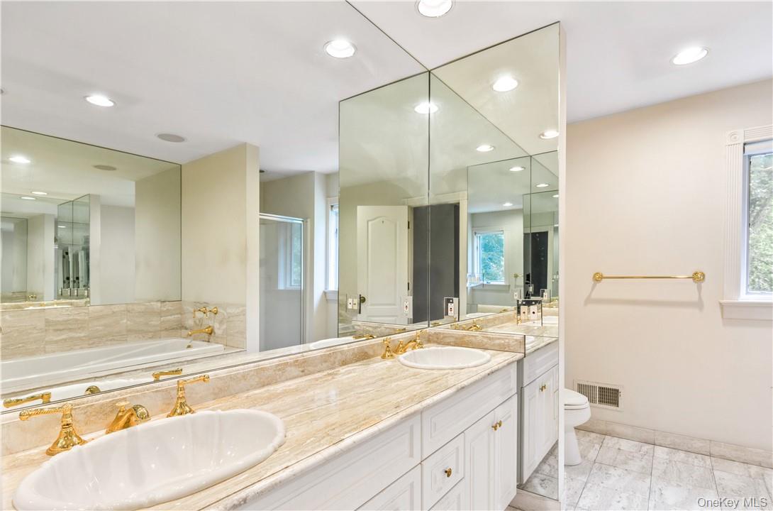 6 Love Lane Property Photo 27