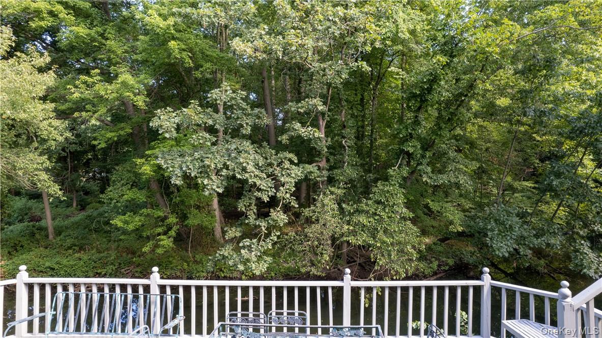 6 Love Lane Property Photo 33