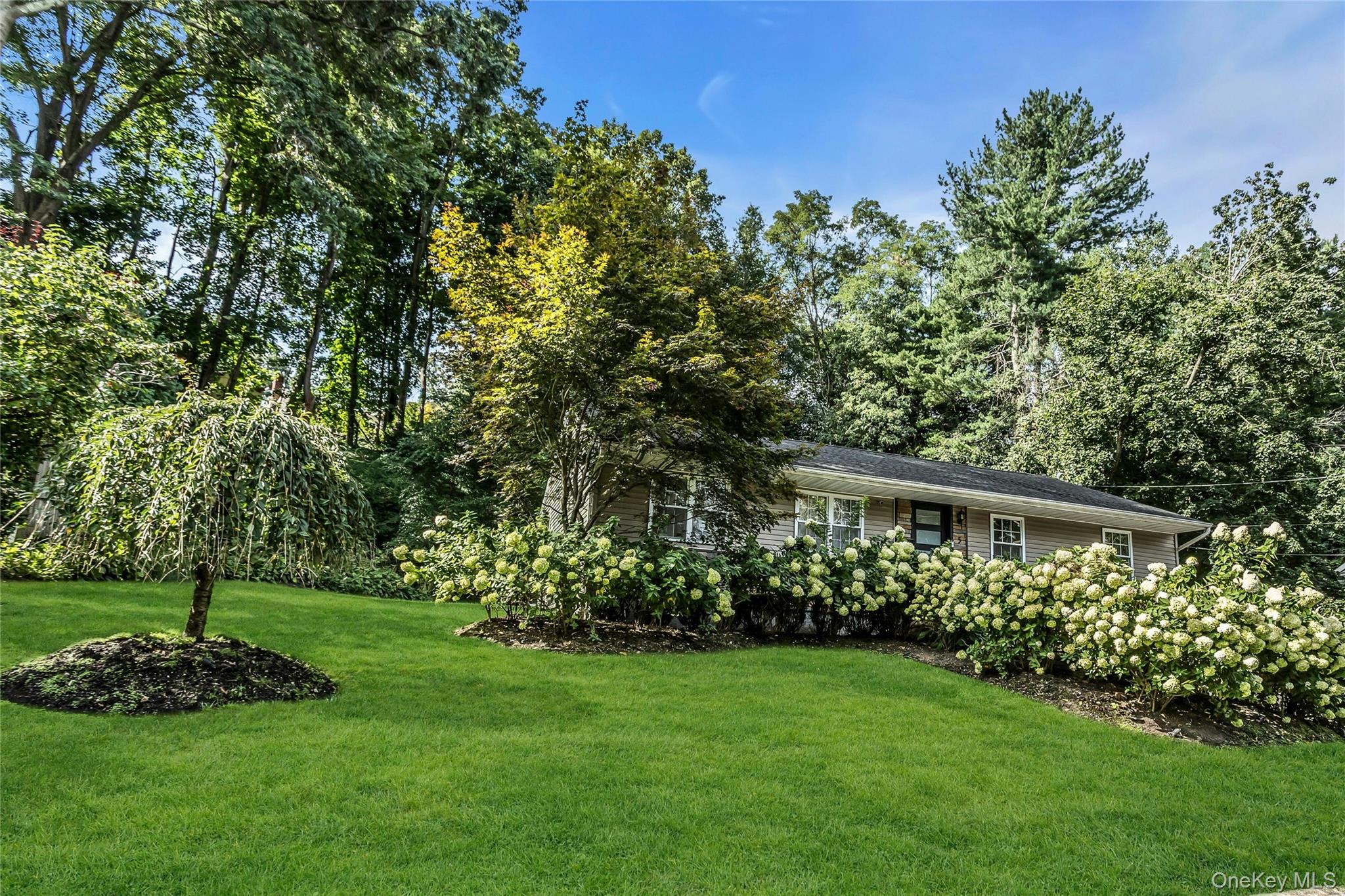 5 Meadowfield Lane Property Photo 5