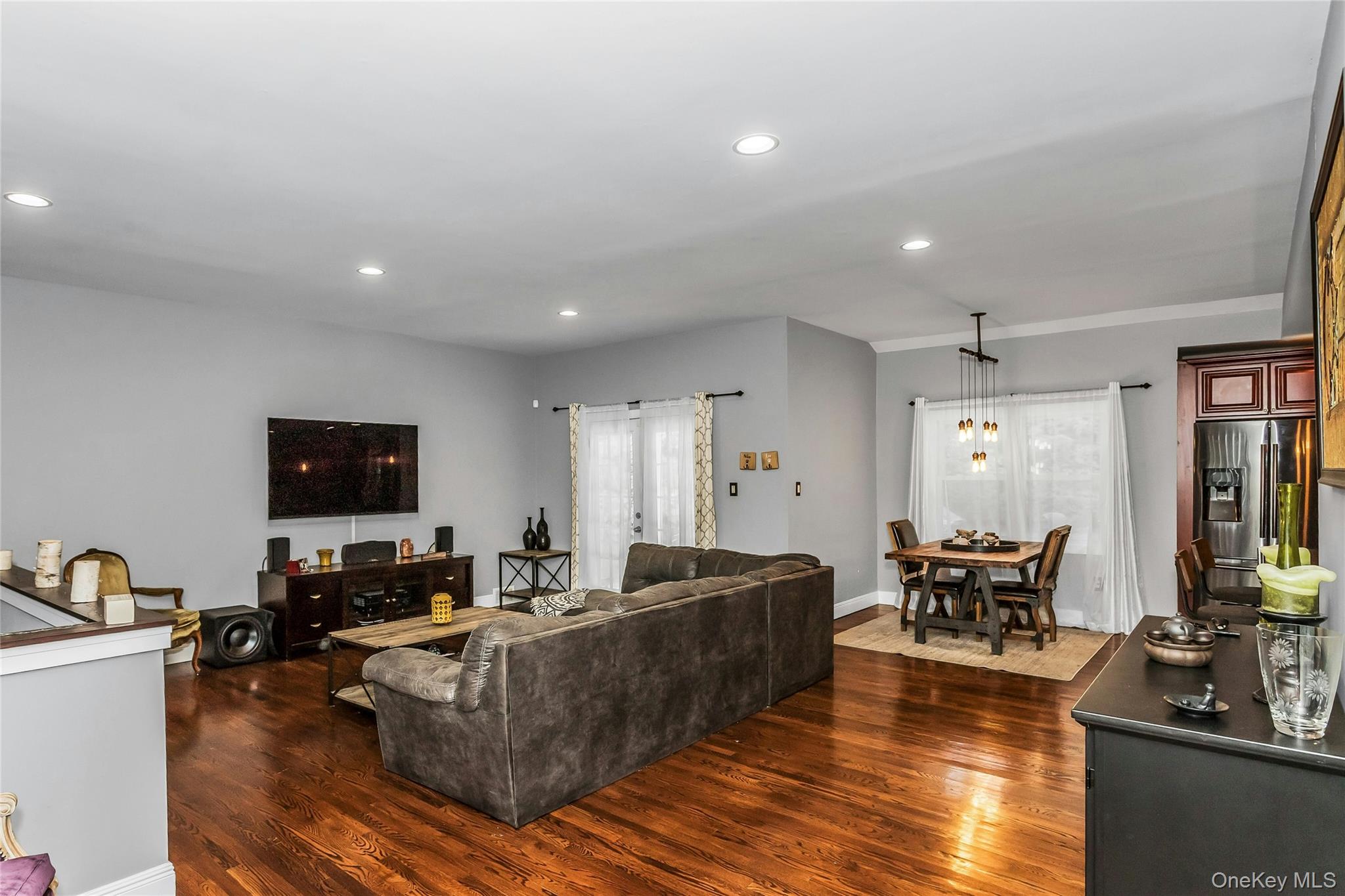 5 Meadowfield Lane Property Photo 7