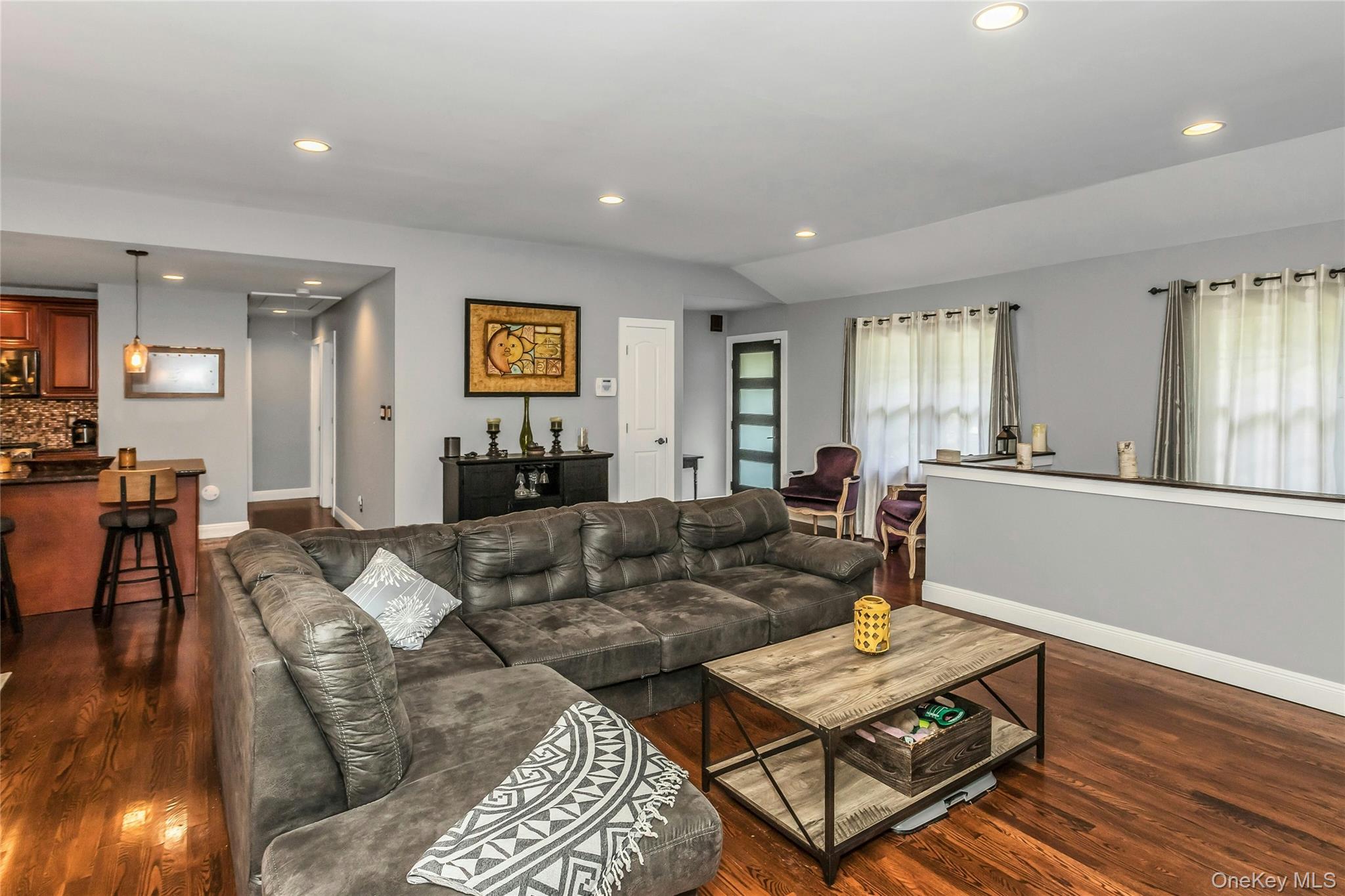 5 Meadowfield Lane Property Photo 9