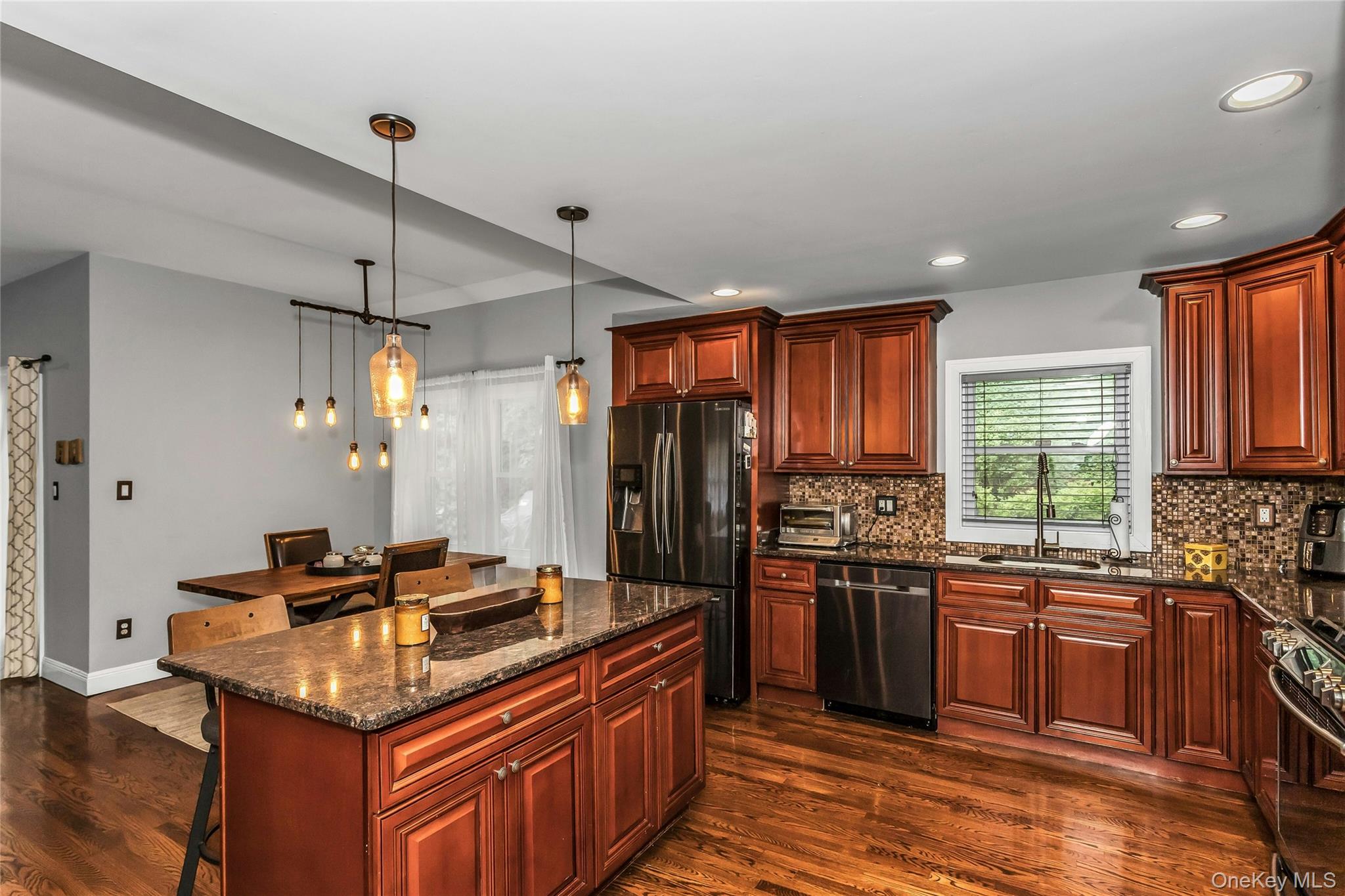 5 Meadowfield Lane Property Photo 13