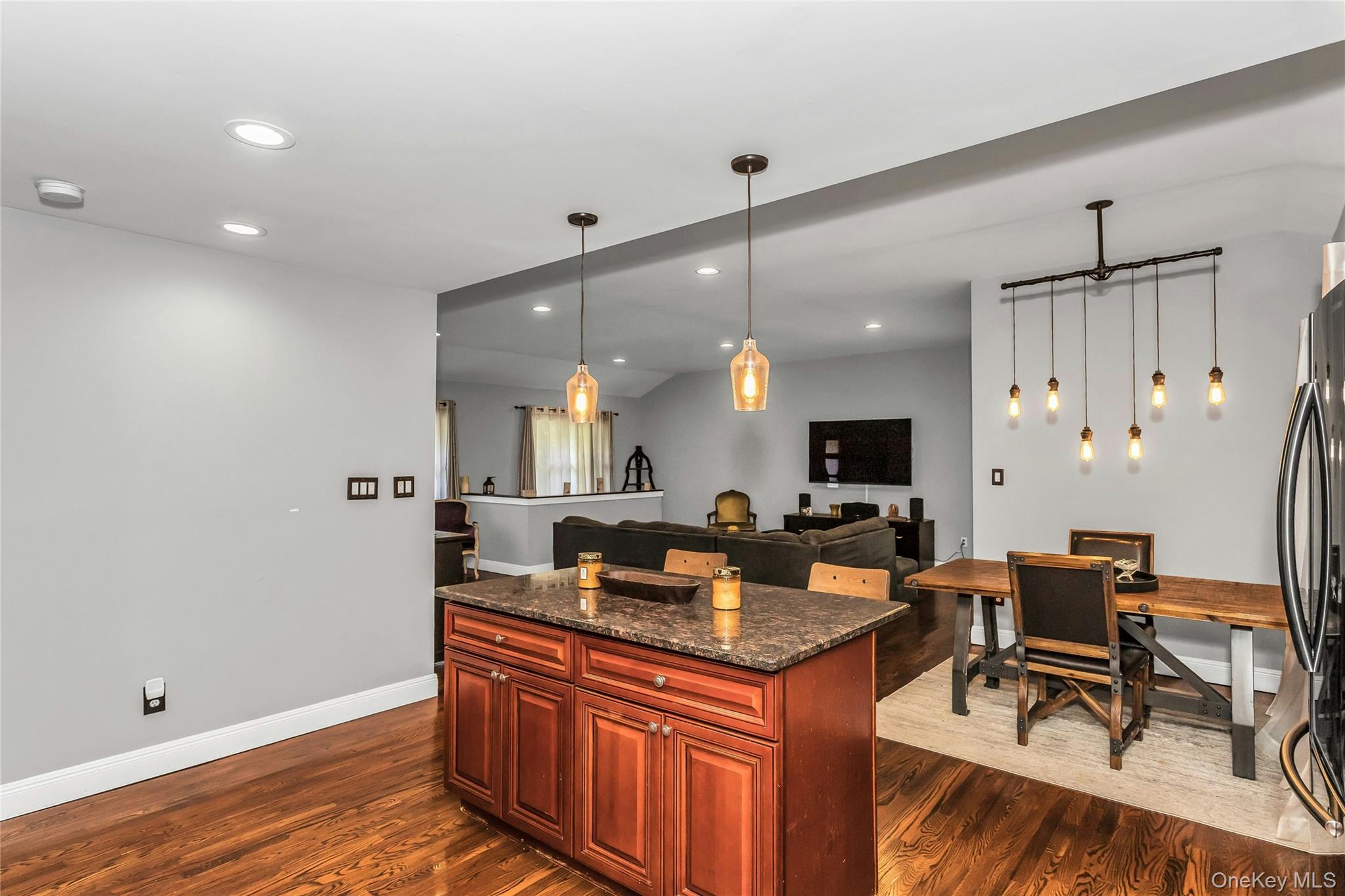 5 Meadowfield Lane Property Photo 14