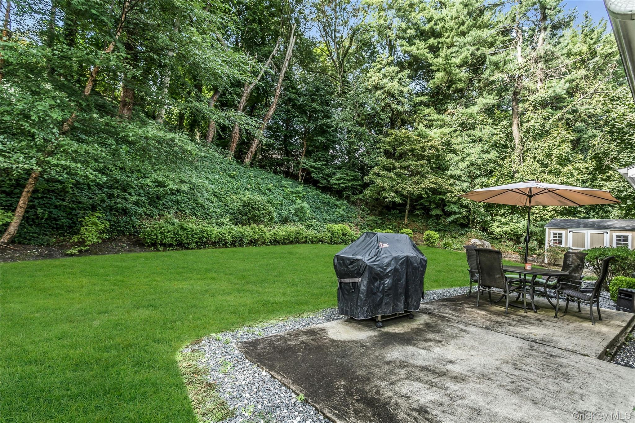 5 Meadowfield Lane Property Photo 26